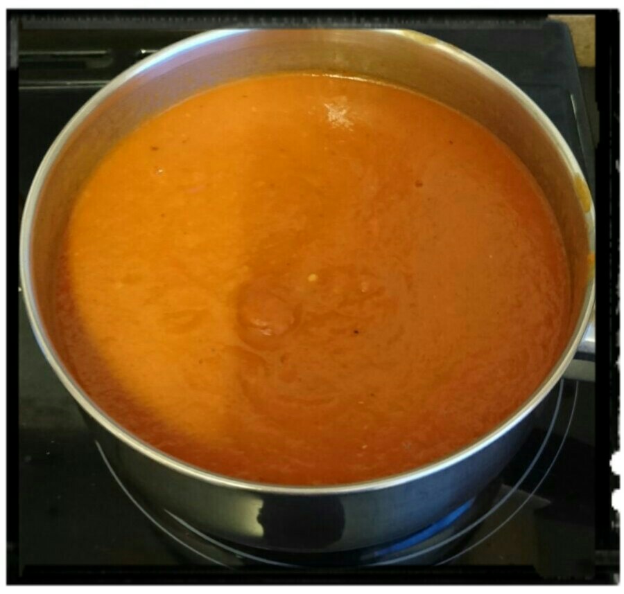 Vegan Friendly Frugal Tomato Soup